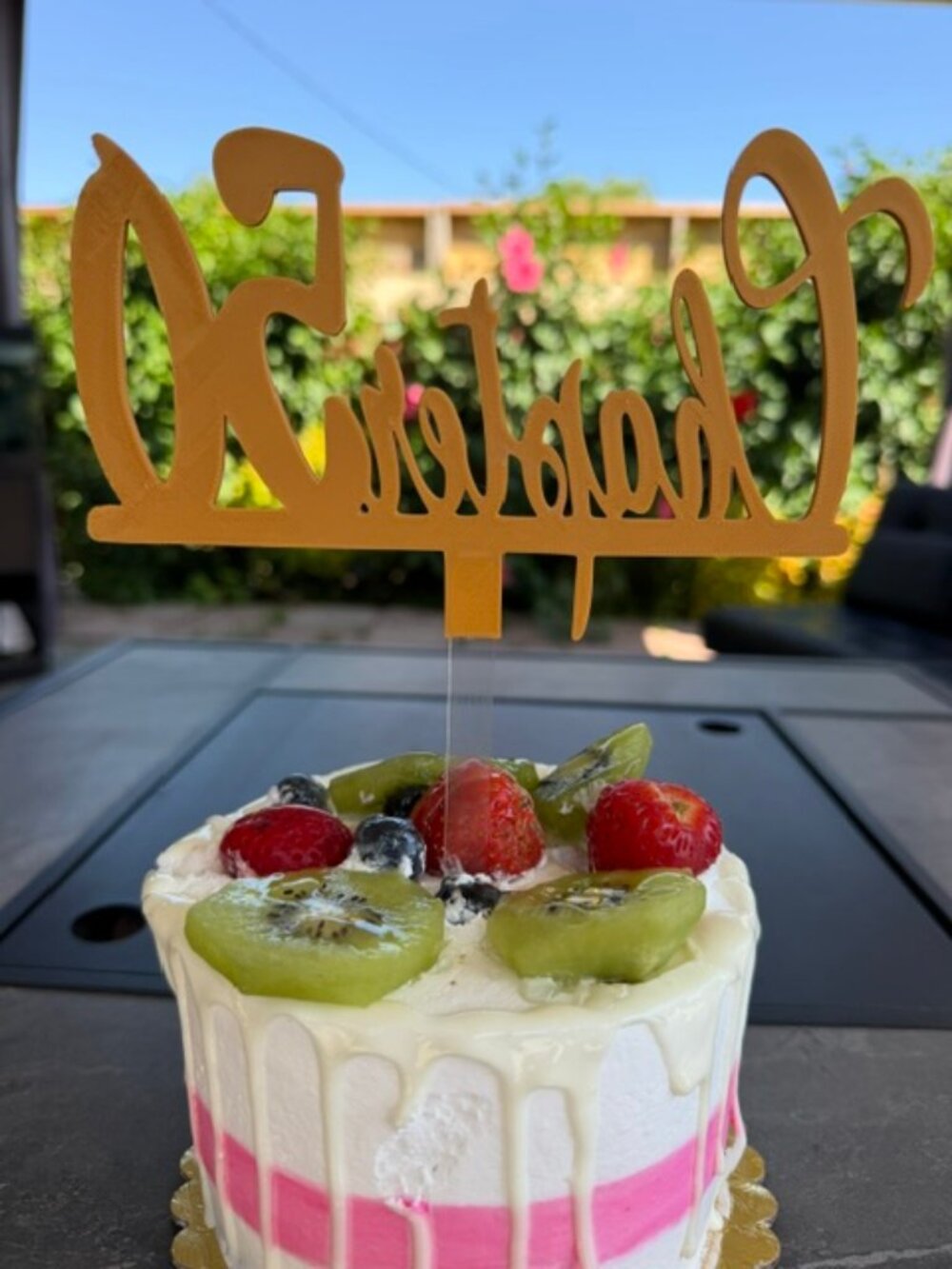 Chapter 50 Cake Topper - Picture 4 of 5